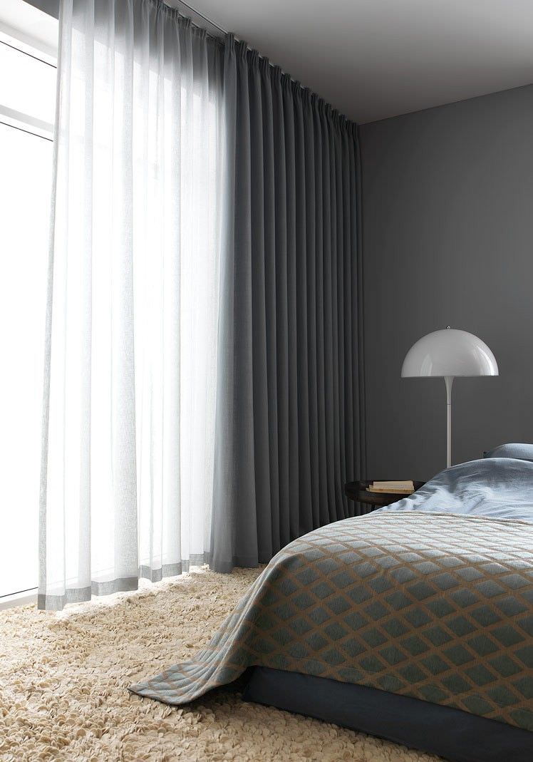 پرده ساده و مدرن برای اتاق خواب
